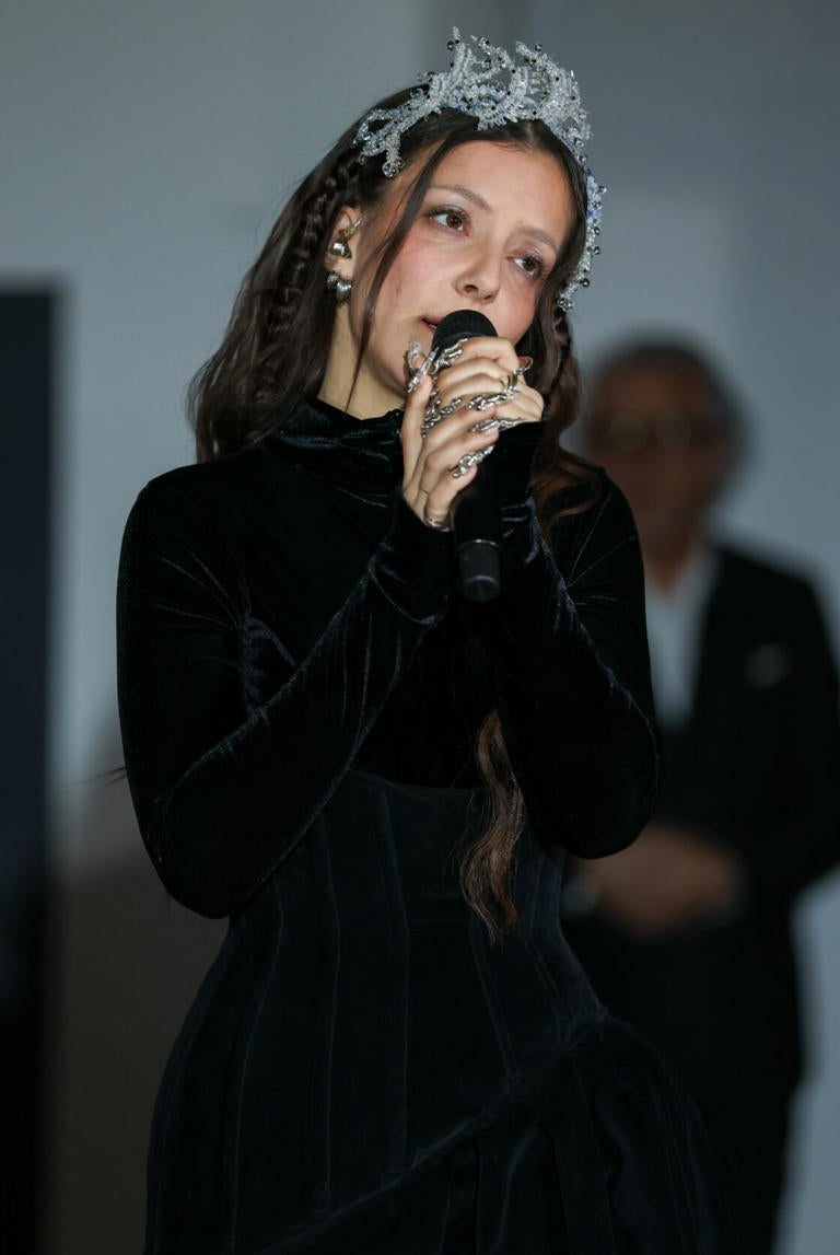 TURTLENECK STRETCH TOP