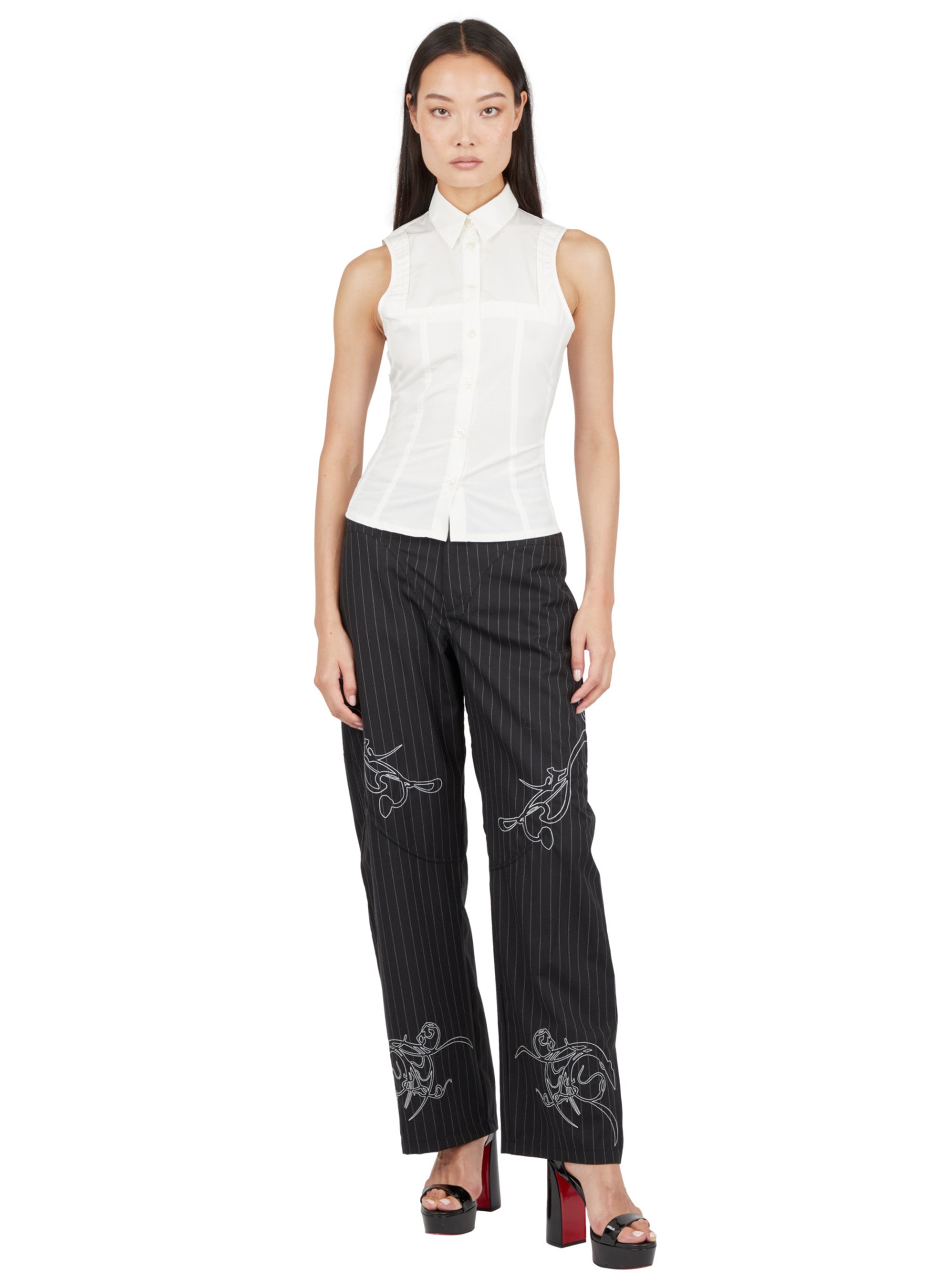 SLEEVELESS BUTTON-UP TOP
