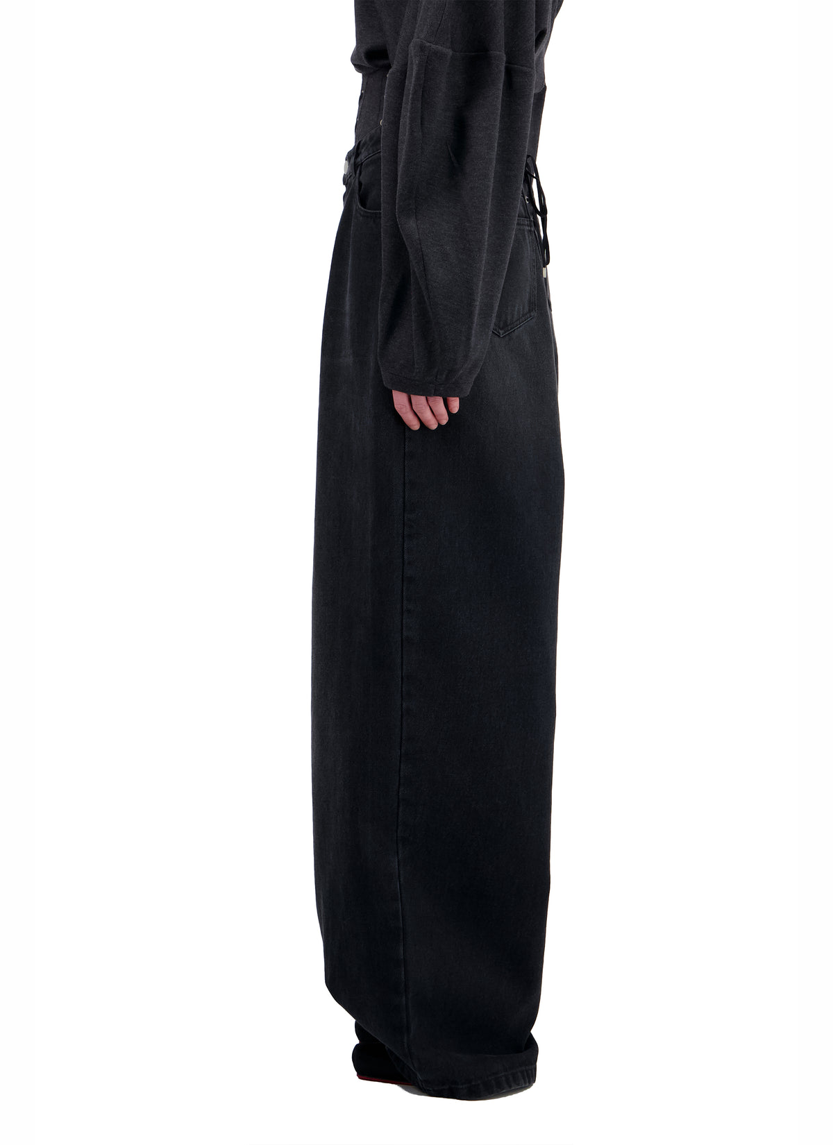 BOYISH OVERSIZE DENIM WITH BACK LACES